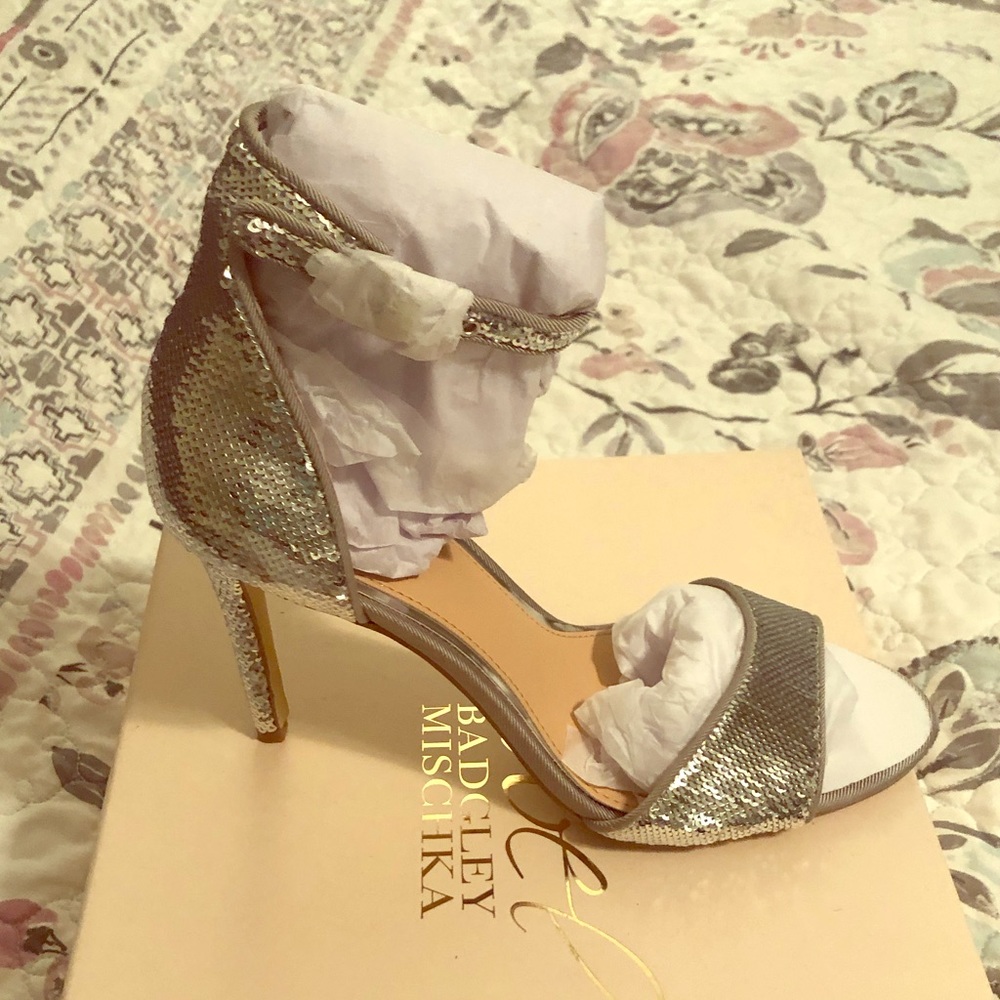 Badgley mischka - silver shoes size 6.5